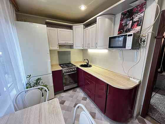 Сдается двухкомнатная квартира а длительный срок по ул. Тренева Киевский район. рядом Тц Донецк Сити Донецк