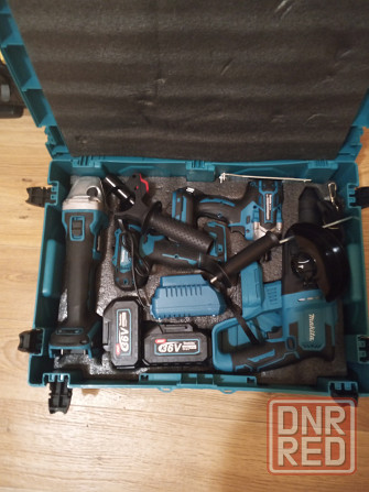 Продаю набор аккумуляторного инструмента Макеевка - изображение 2