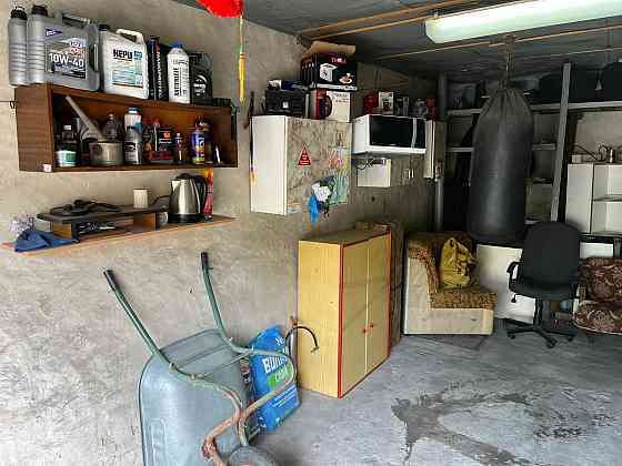 Продам добротный гараж, г. Макеевка, Горняцкий район Макеевка