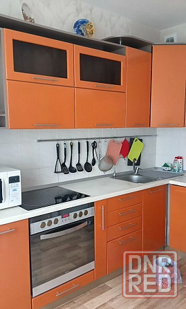 Сдаю двухкомнатную квартиру 64.0 м², город Донецк, Калининский район, Бульвар Шевченко, ориентир Мед Донецк - изображение 1