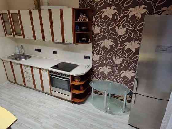 Сдается двухкомнатная квартира на длительный срок в Ленинском районе, Ленинский проспект, 3. Ориенти Донецк