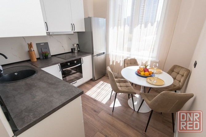 Сдам 3-х комнатную шикарную квартиру с только законченным ремонтом в Ворошиловском районе Донецк - изображение 3