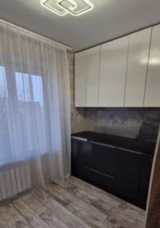 Продается 1к с евро ремонтом на площади буденного,ул. октября Донецк