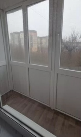 Продается 1к с евро ремонтом на площади буденного,ул. октября Донецк