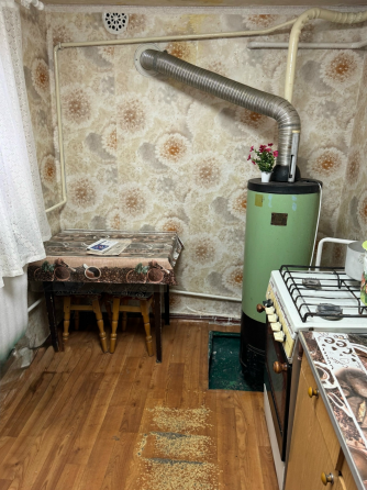 2к Центр 26,1м.кв., высота потолков 3м. Макеевка