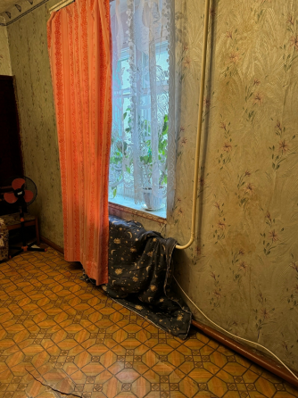 2к Центр 26,1м.кв., высота потолков 3м. Макеевка