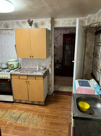 2к Центр 26,1м.кв., высота потолков 3м. Макеевка