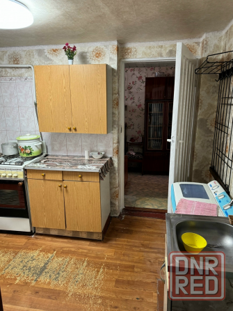 2к Центр 26,1м.кв., высота потолков 3м. Макеевка - изображение 1