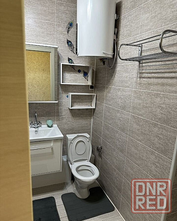 Сдаю однокомнатную квартиру 40.0 м² этаж 5 город Донецк, Калининский район, Мед Институт Донецк - изображение 4