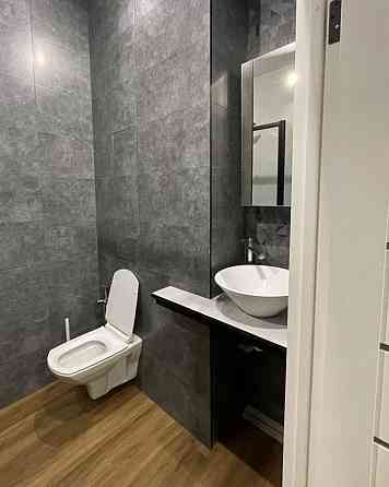 Сдаю двухкомнатную квартиру 38.0 м² этаж 5/12. Ленинский район( ориентир Цирк Космос Вода постоянно, Донецк