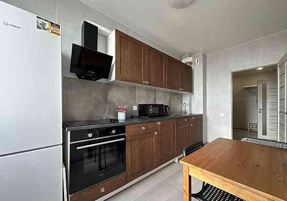 Сдаю однокомнатную квартиру 40.0 м² этаж 5, город Донецк, Ворошиловский район, Донбасс Арена Донецк