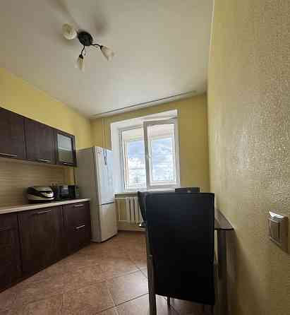 Сдается однокомнатная квартира с хорошим косметическим ремонтом на 8ом этаже 9тиэтажного дома в Куйб Донецк