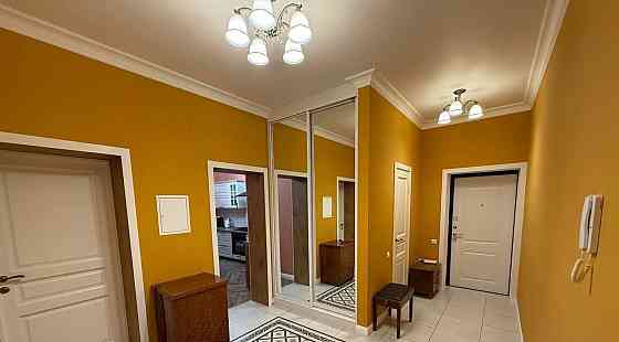 Сдается просторная двухкомнатная квартира в Калининском районе. 3 этаж. Донецк