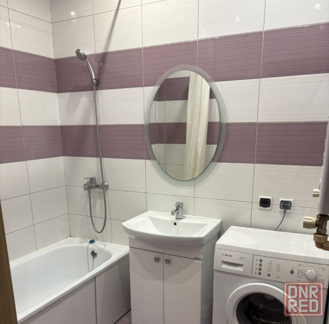 Сдаётся квартира в Ворошиловском районе Донецка. Донецк - изображение 2