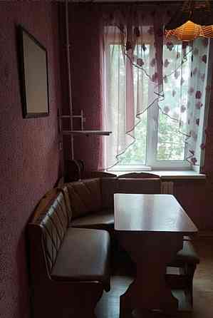 Продам двухкомнатную в центре петровки Донецк