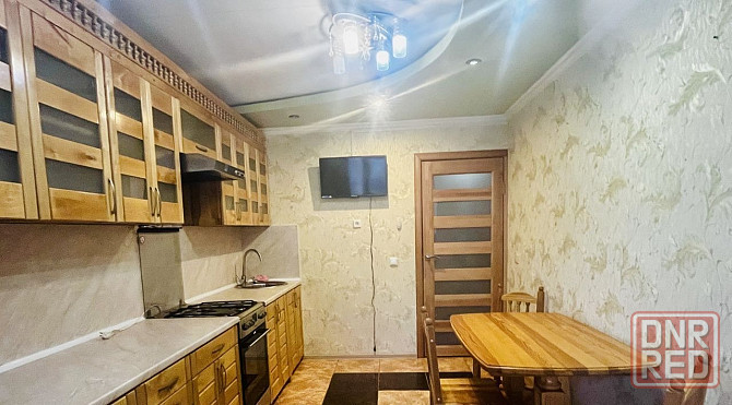 Сдается 1 комнатная квартира в самом центре города, Ворошиловском районе, пр. Богдана Хмельницкого Донецк - изображение 1