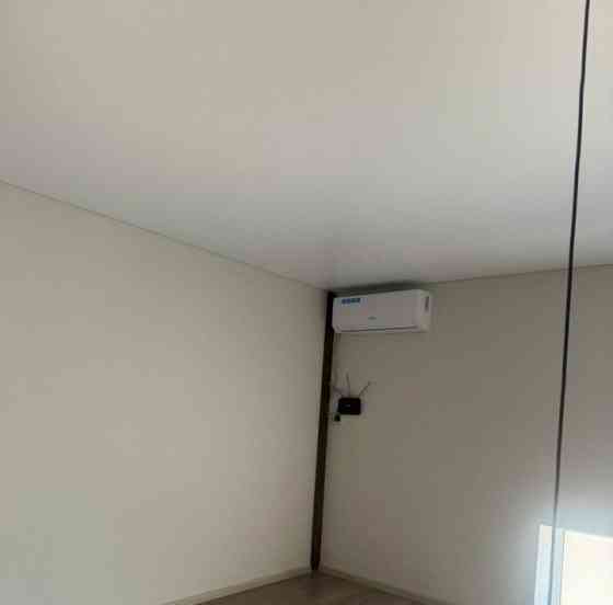 Сдаю двухкомнатную квартиру 65.0 м² этаж 1/5. в Калининском районе, по проспекту Ильича. Донецк