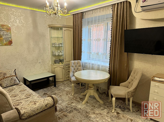 Сдается уютная квартира на длительный срок в самом центре Донецка. Донецк - изображение 1