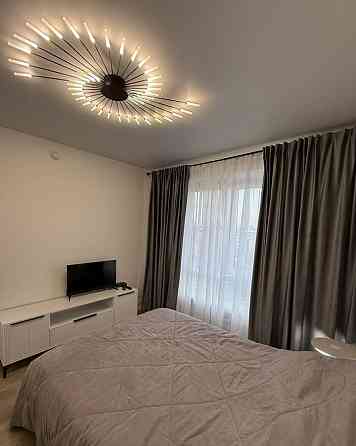 Сдается однокомнатная квартира с дизайнерским ремонтом на 7ом этаже многоэтажного дома в Калининском Донецк