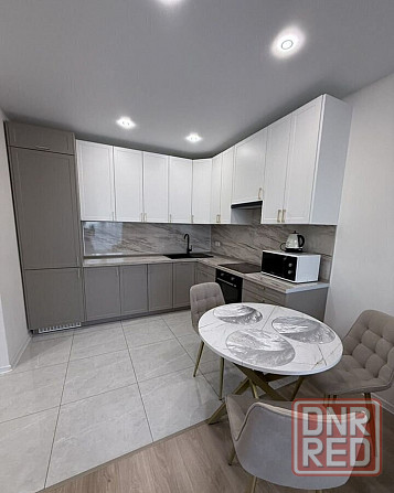 Сдается однокомнатная квартира с дизайнерским ремонтом на 7ом этаже многоэтажного дома в Калининском Донецк - изображение 3