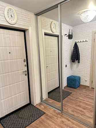 Сдаю свeтлую и уютную 1-кoмнaтную квартиру, в хоpошeм доме, в центре города Ворошиловский р-н. Донецк