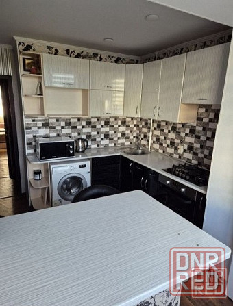 Сдам 1-комнатную квартиру в Буденовском районе, Цветочный. Донецк - изображение 4