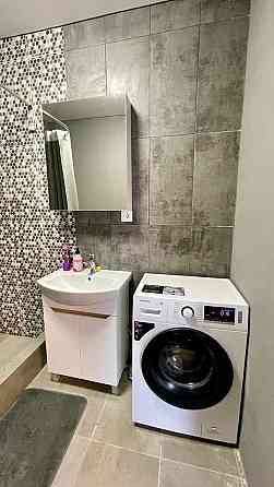 Сдается студия в центре города посуточно/почасово. Ворошиловский район Донецк