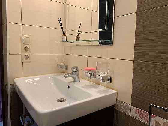 Сдается двухкомнатная квартира от собственника в Калининском районе, проспект Ильича, напротив Дружб Донецк