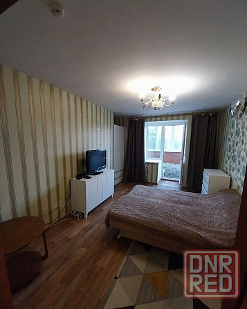 сдаю однокомнатную квартиру 36.0 м² этаж 4, город Донецк, Ворошиловский район, Бульвар Пушкина, Донецк - изображение 1