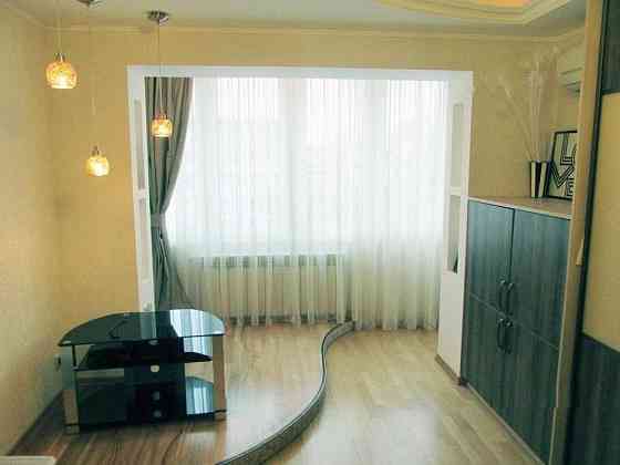 Сдается двухкомнатная квартира Адрес: Ворошиловский район. Ул. Челюскинцев Донецк