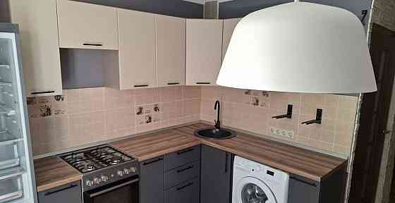 Сдается двухкомнатная квартира в Куйбышевском районе Донецка, на улице Сомова. Донецк