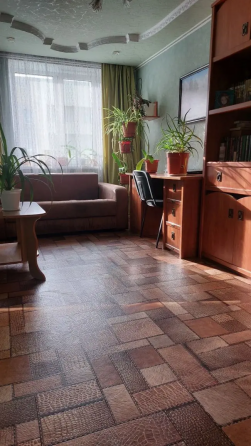 Продам 4-х комнатную квартиру Ждановка