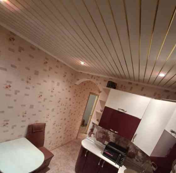 Сдам 1к кв по ул. Островского, Кировский, 2 этаж. Донецк