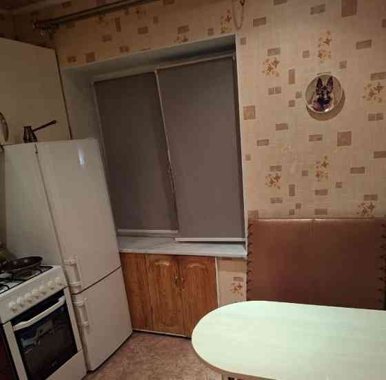 Сдам 1к кв по ул. Островского, Кировский, 2 этаж. Донецк