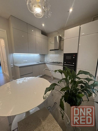 Сдаётся двухкомнатная квартира Ворошиловский район Крытый рынок Этаж: 3/9, Донецк - изображение 1