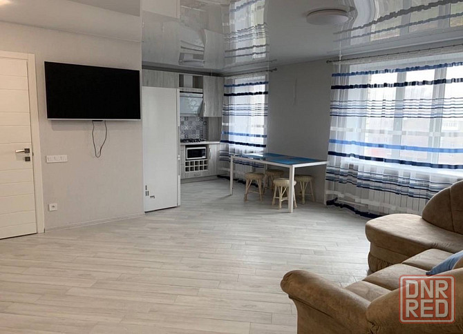 Сдам хорошую 2х комнатную квартиру посуточно в Центральном районе Мариуполь - изображение 1