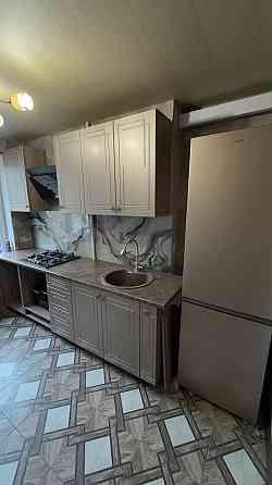 Сдается 3 к кв-ра в Центральном районе, 21 жмр, ор. р-к "Космос"! Мариуполь