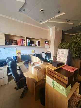 Продажа офиса в бизнес центре Ворошиловский р-н Донецк