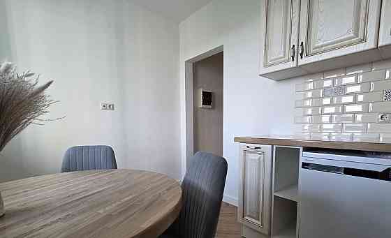 Сдается двухкомнатная квартира на 7 этаже многоэтажного дома в Ворошиловском с площадью квартира 53 Донецк