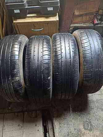 Продаю летнюю резину 195/65 R15 Макеевка