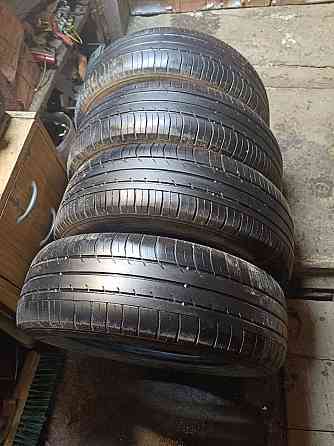 Продаю летнюю резину 195/65 R15 Макеевка