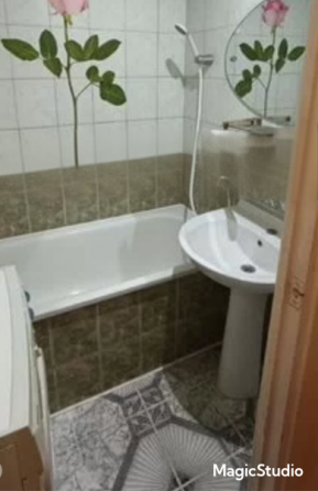 продаётся 1к мкрн. широкий, на шутова Донецк