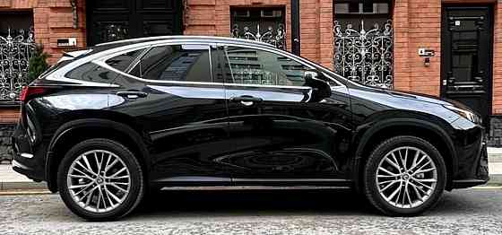 Lexus NX 350h awd 2.5 бензин гибрид автомат 2022 год Донецк