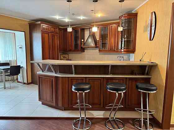 Продается 5 - ти комнатная квартира, ул. Щорса, пересечение с пер. Орешкова Донецк