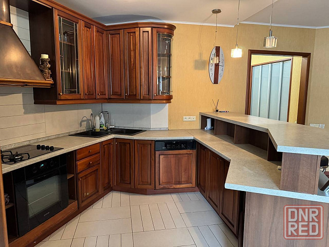 Продается 5 - ти комнатная квартира, ул. Щорса, пересечение с пер. Орешкова Донецк - изображение 1