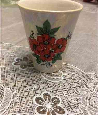 Стакан. перламутр. фарфор. фаянс. ссср Макеевка