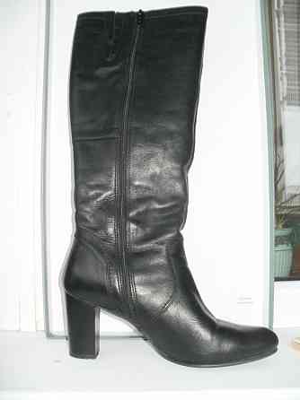 Сапоги демисезонные 38 размер. Натуральная кожа. Донецк