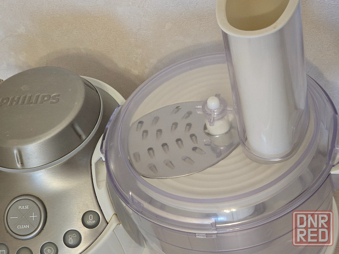 Кухонный комбайн Philips Essence HR 7764 Донецк - изображение 5