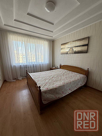 Сдается 3 комнатная квартира на Левом берегу, Комсомольский бульвар. Мариуполь - изображение 1