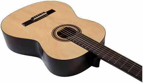 Продам классическую гитару Докучаевск